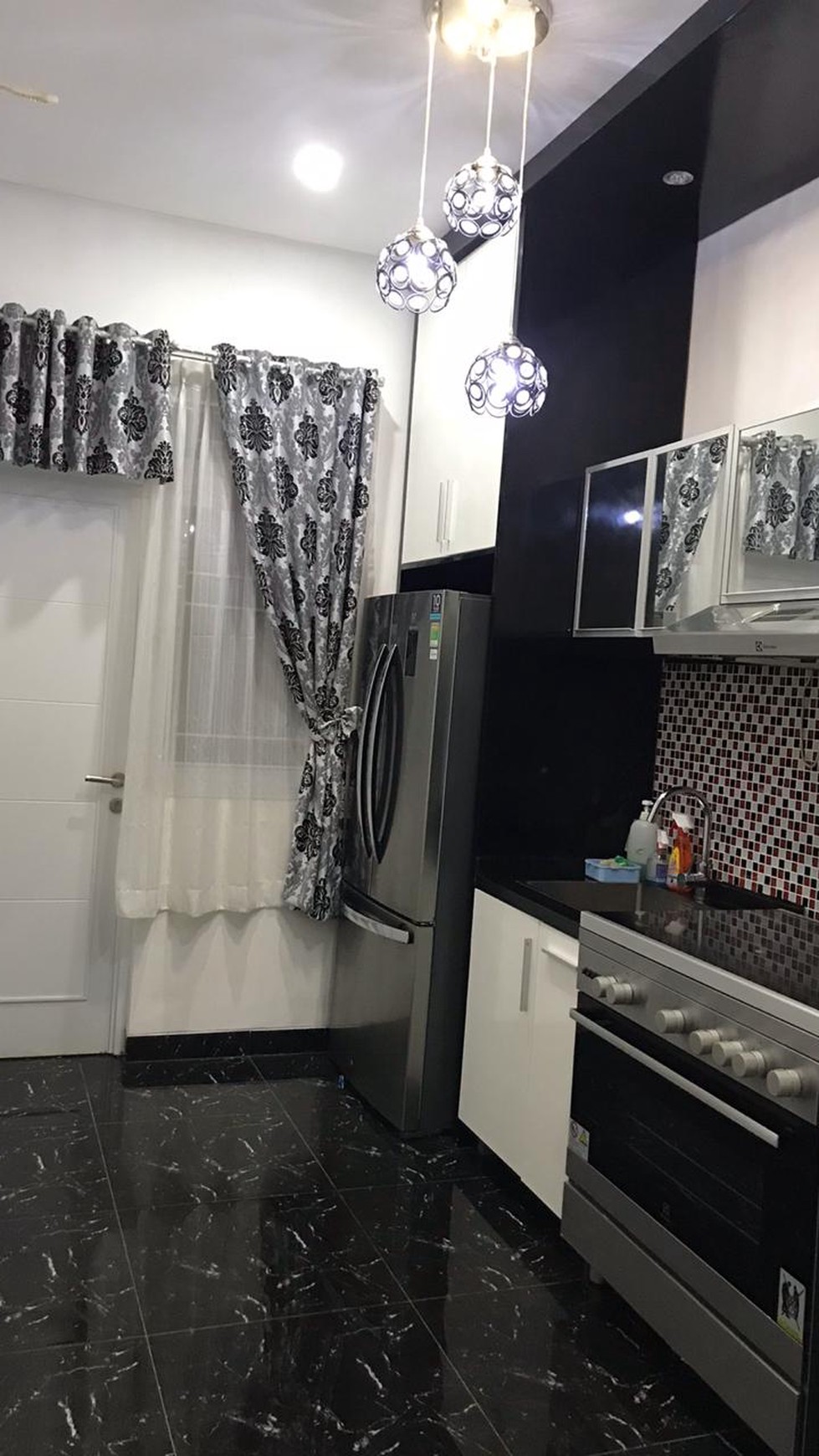 Rumah Manis Diarea Cluster Diarea Paradise Resort Sarua Ciputat Jual Cepat