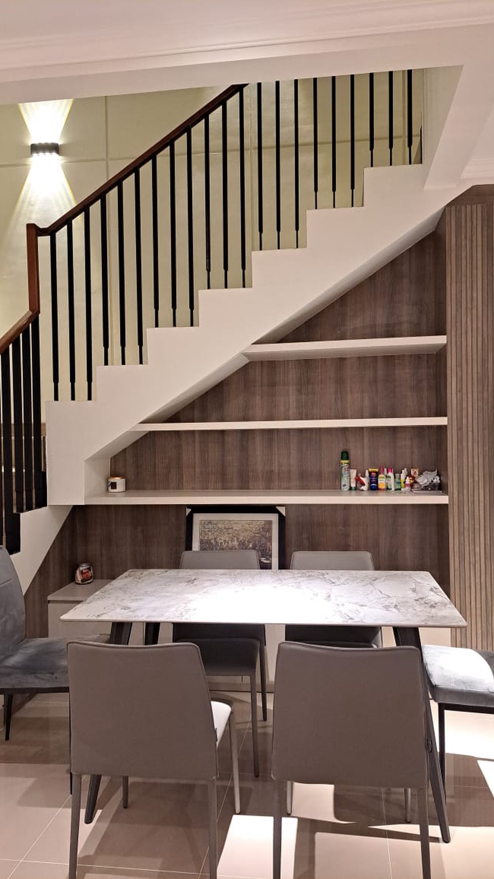 Flash Sale. Rumah mewah Cluster Carson, Gadung Serpong
