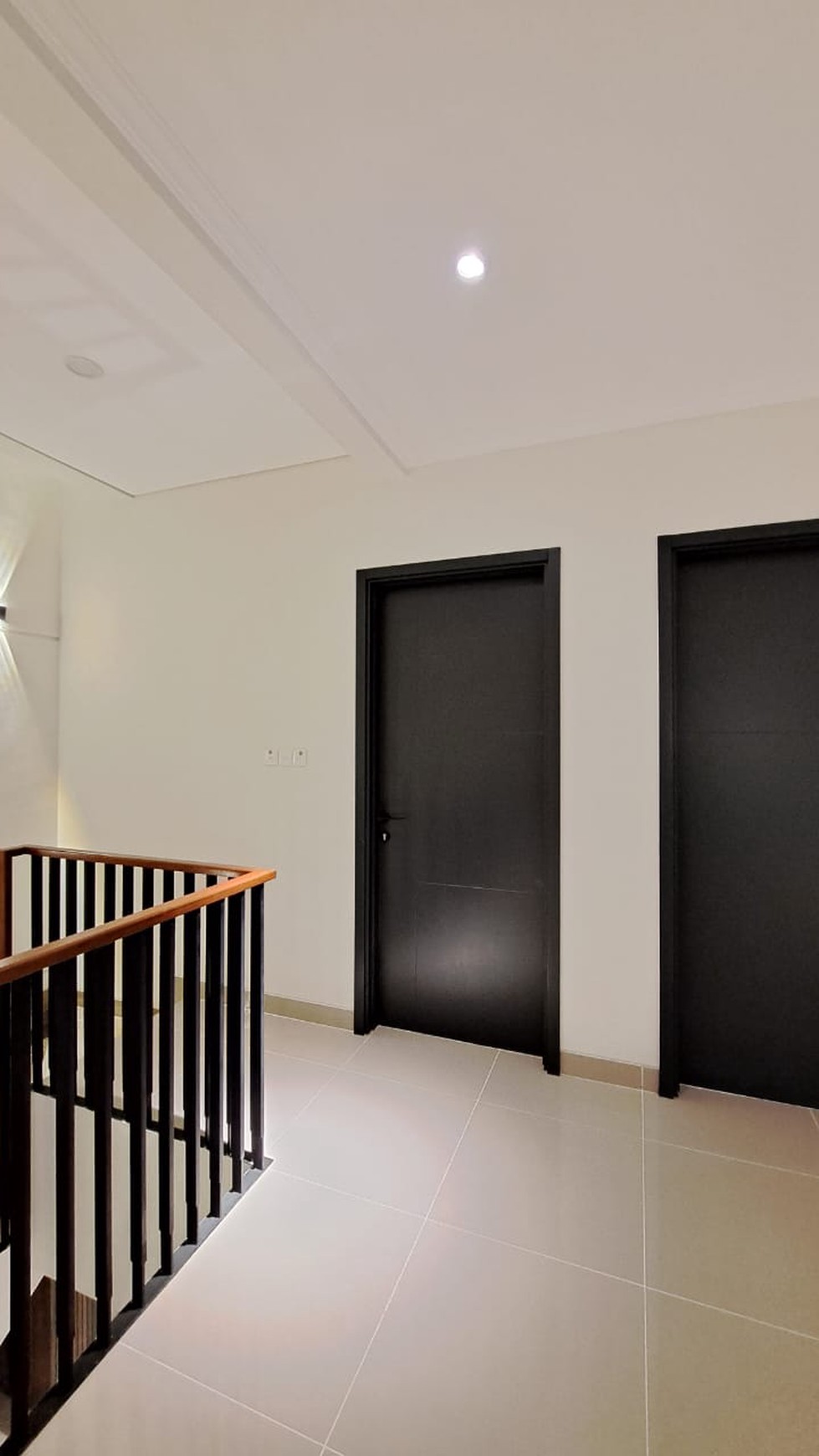 Flash Sale. Rumah mewah Cluster Carson, Gadung Serpong