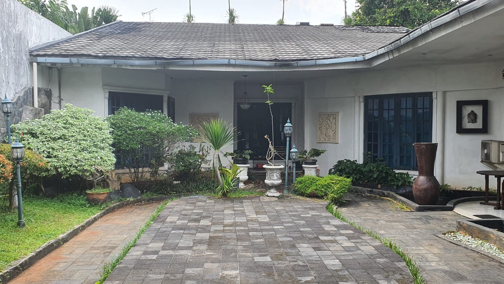 Rumah Asri di Kemang