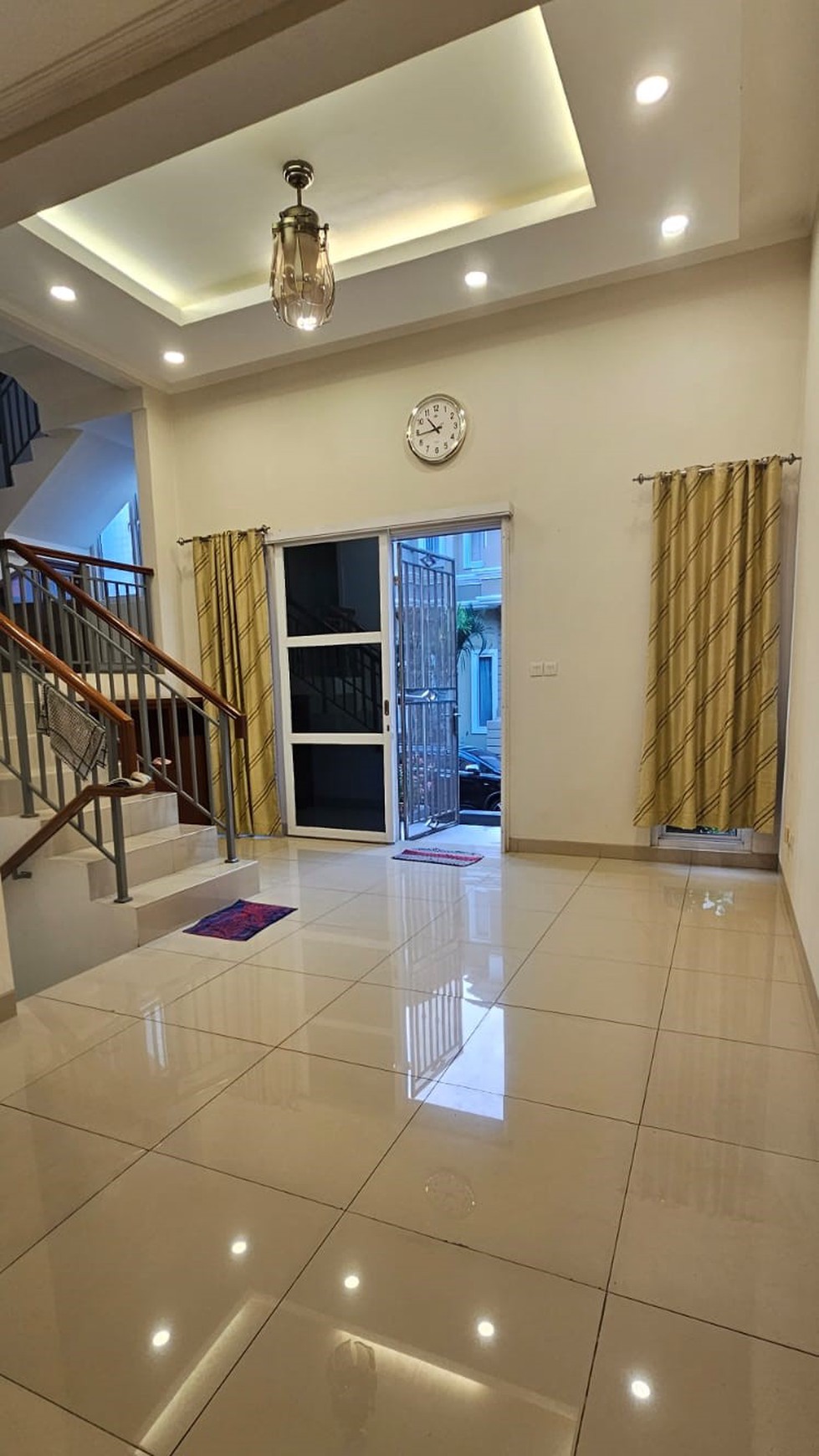 Dijual Rumah Semi Furnished di Samara Village Gading Serpong