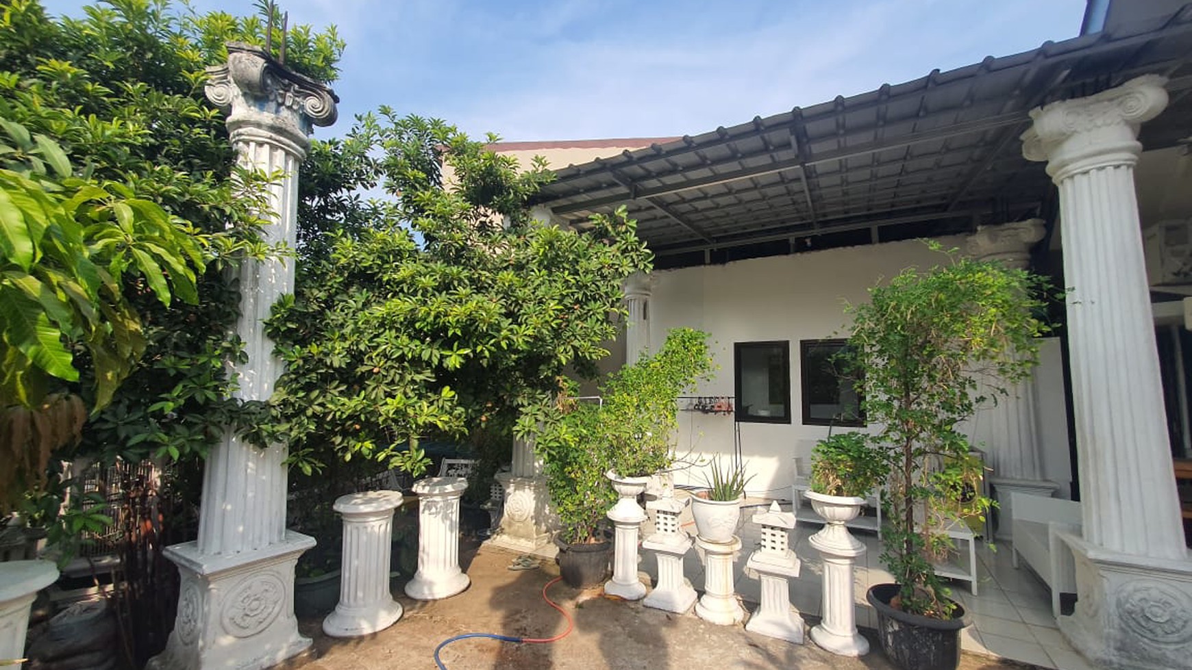 Rumah Posisi Hoek di Graha Adena Graha Raya Bintaro