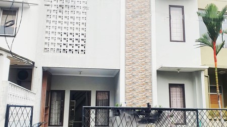 Rumah Kos an 2 lantai harga 2M an di cluster Bintaro Jaya Sektor 5