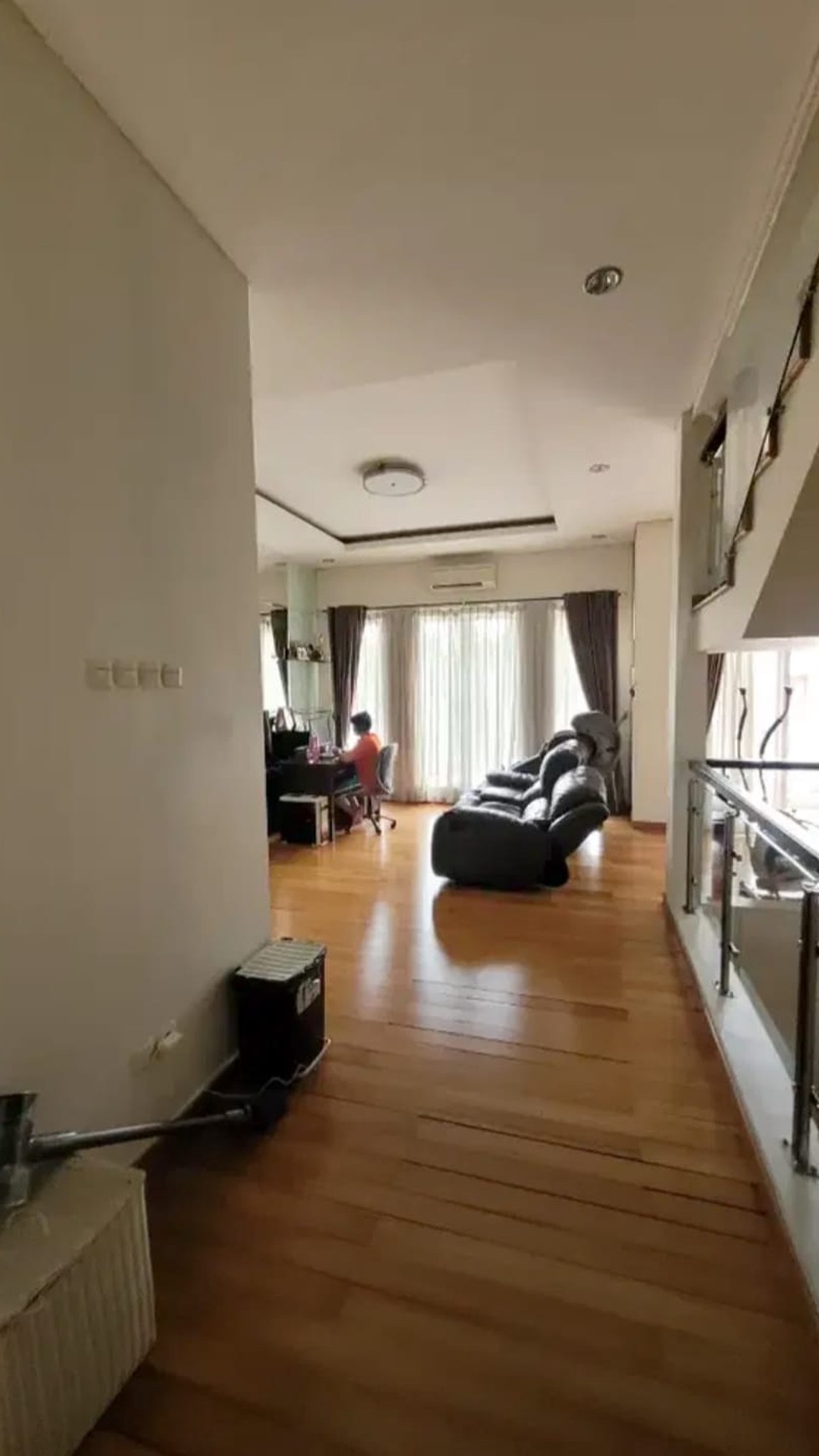 Rumah rapi dan terawat di Foresta