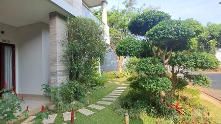 Rumah rapi dan terawat di Foresta
