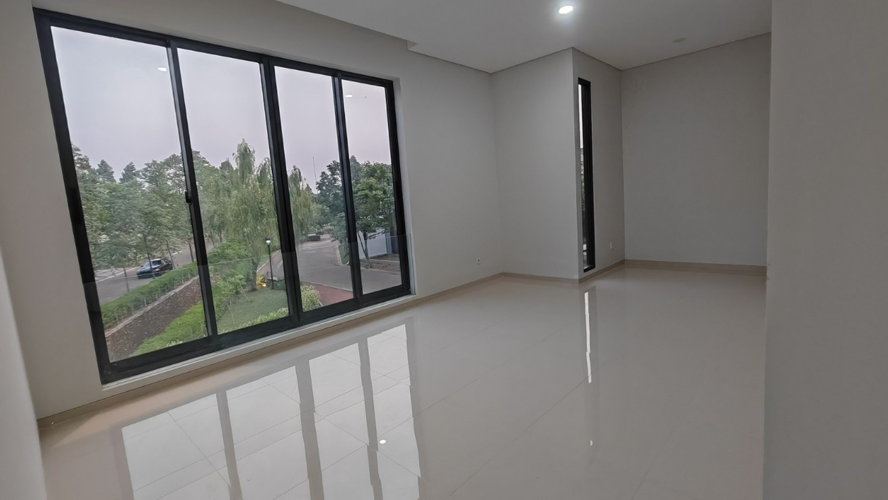 Rumah Hook Siap Huni di Discovery Residence Bintaro