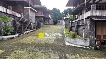 3 Rumah 1 Lahan di Mainroad Setiabudi Bandung