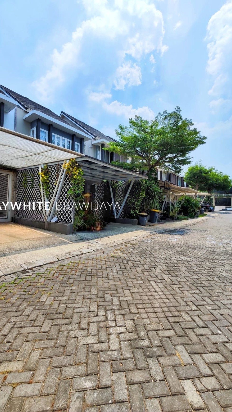 Dijual Townhouse dalam Kompleks Lokasi Strategis Area Cilandak Jagakarsa