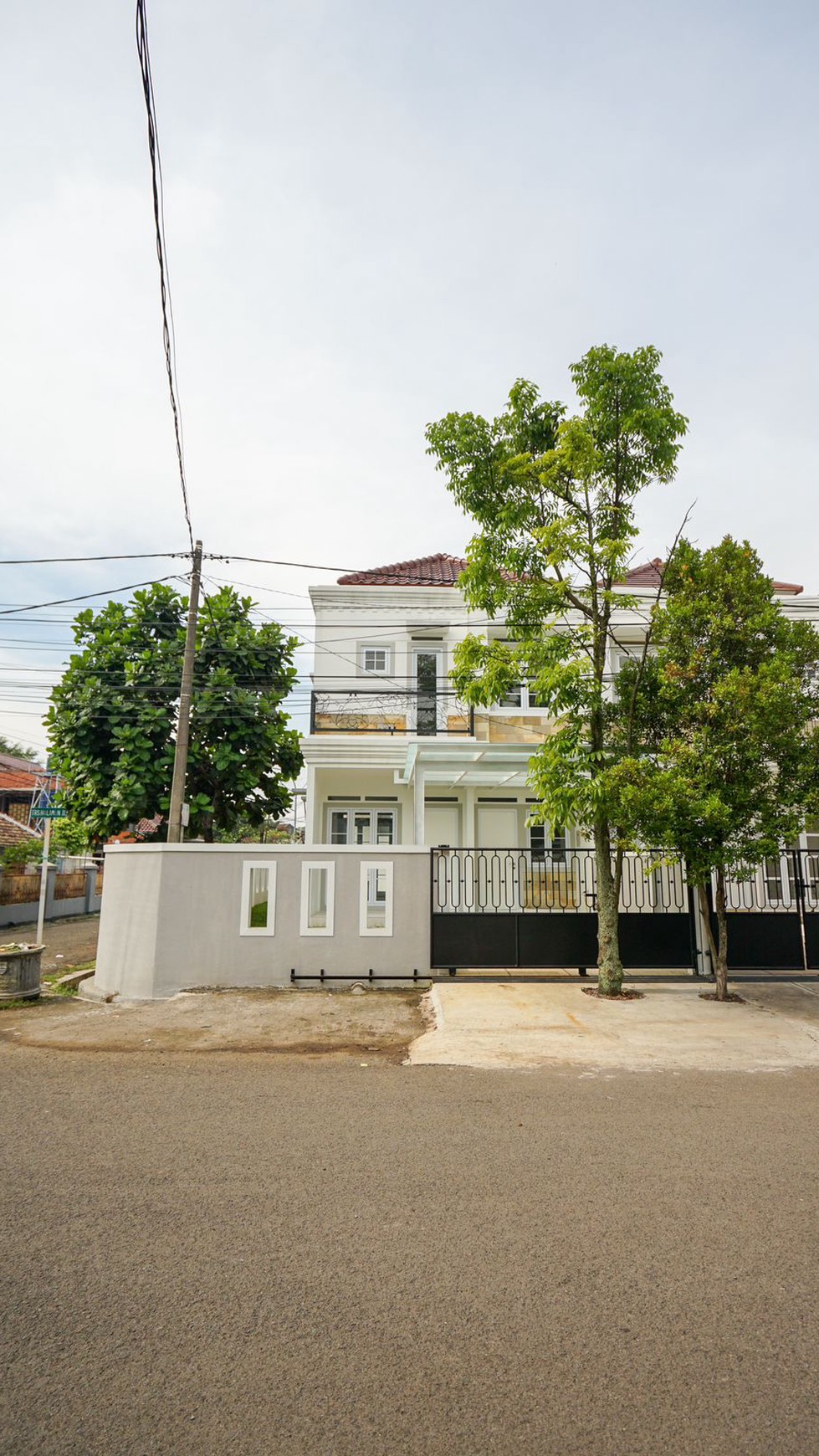 Rumah Baru Asri di Sayap Gatot Subroto, Bandung