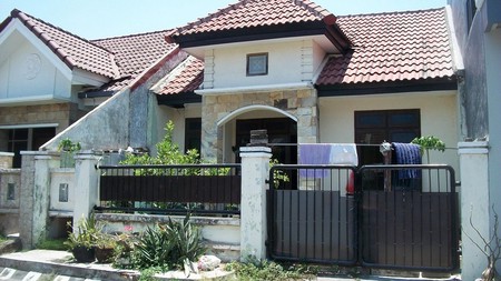 Rumah di Green Park Regency Sidoarjo Kota, Cocok untuk Pasutri Muda, Siap Huni