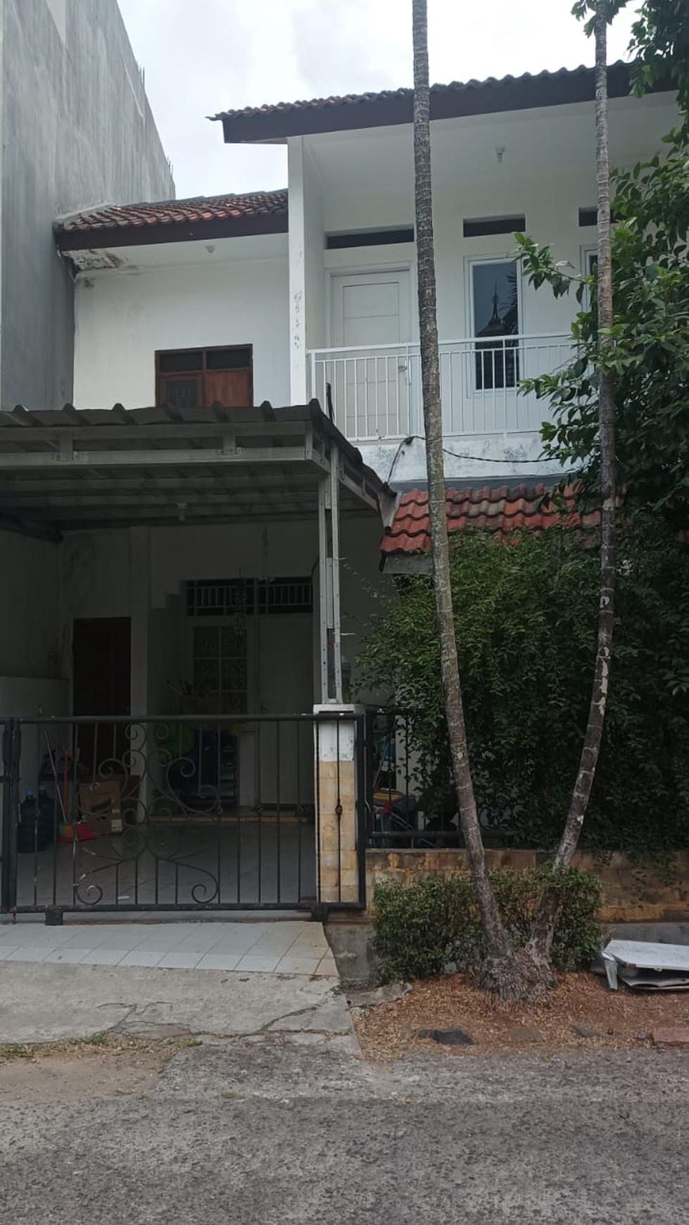 Rumah siap huni di Bintaro Sektor 5