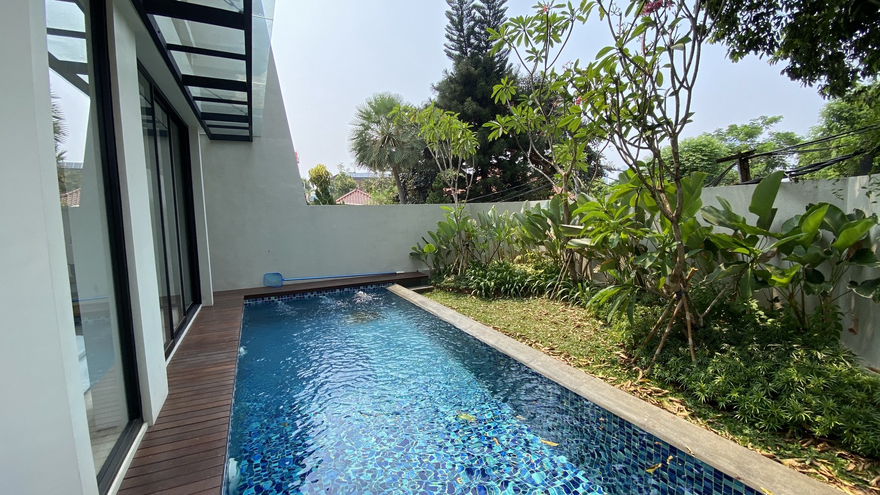 Brand new modern house at kuningan area