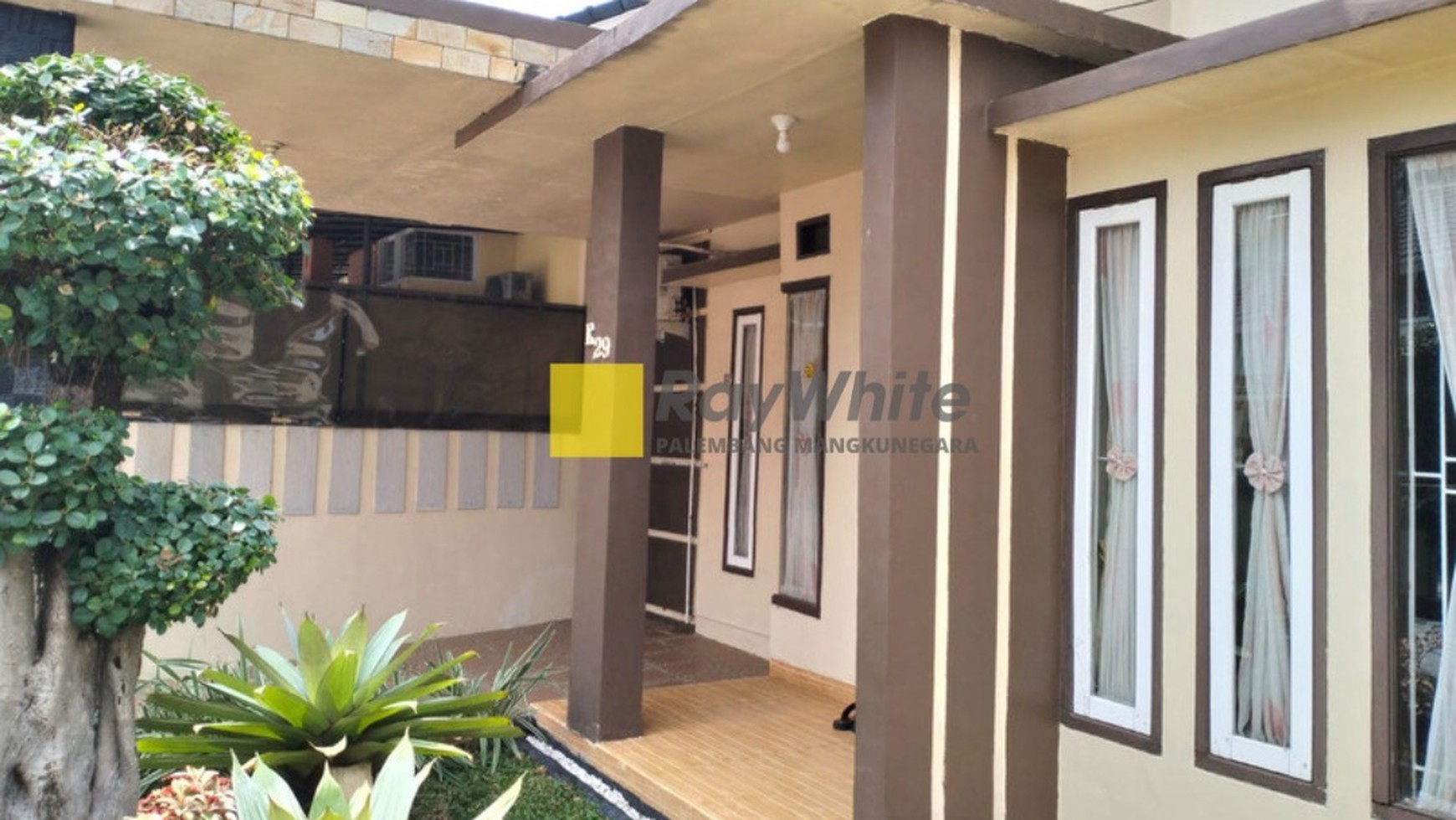 DIJUAL RUMAH MURAH KOMPLEK BANDARA RESIDENCE ,KEBUN BUNGA PALEMBANG