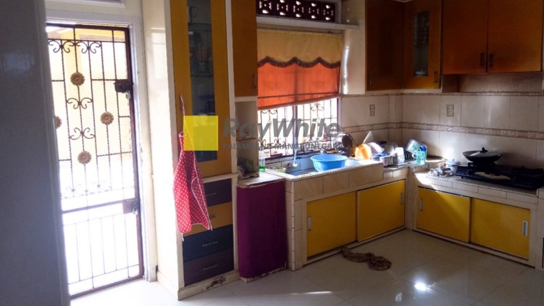 DIJUAL RUMAH TENGAH KOTA 