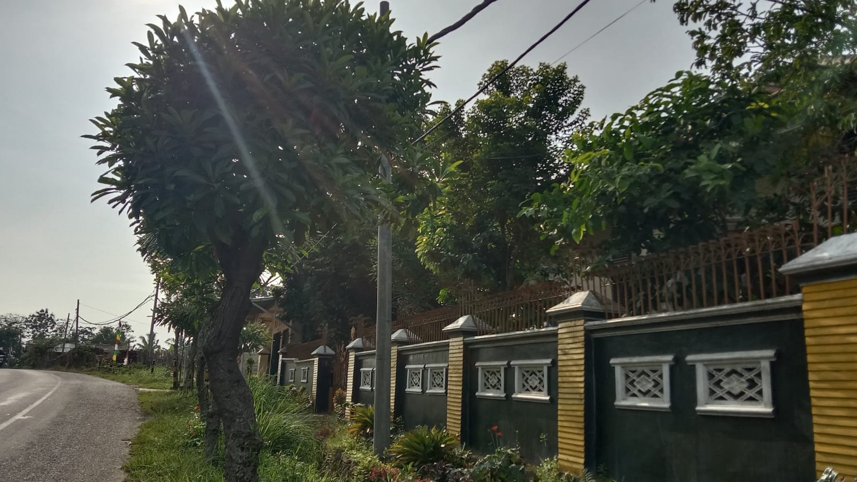 Dijual Rumah Pinggir Terusan Jalan Lintas Raden Gunawan