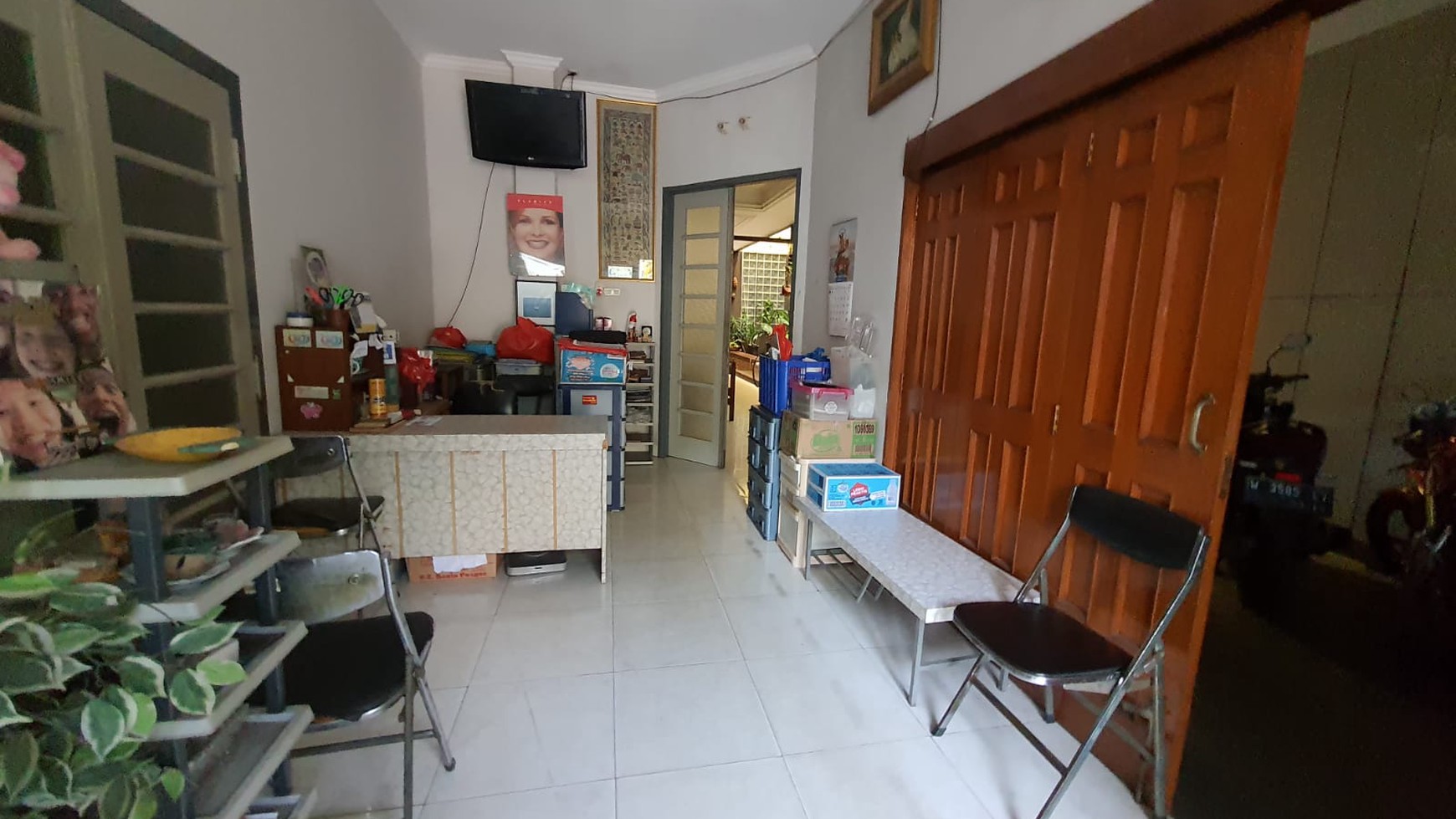 Dijual Rumah dan Kos-kosan 3,5 lantai.