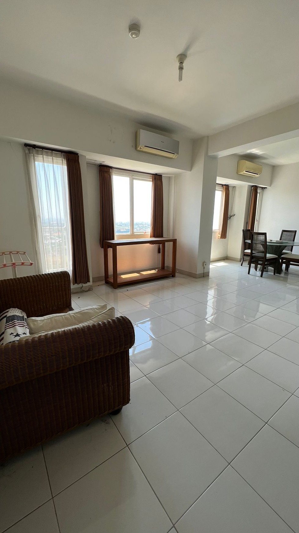 Disewakan Apartemen Univeesitas Ciputra Tower Berkeley SPESIAL tipe 2 Bedroom + STUDIO Full Furnished Siap Huni