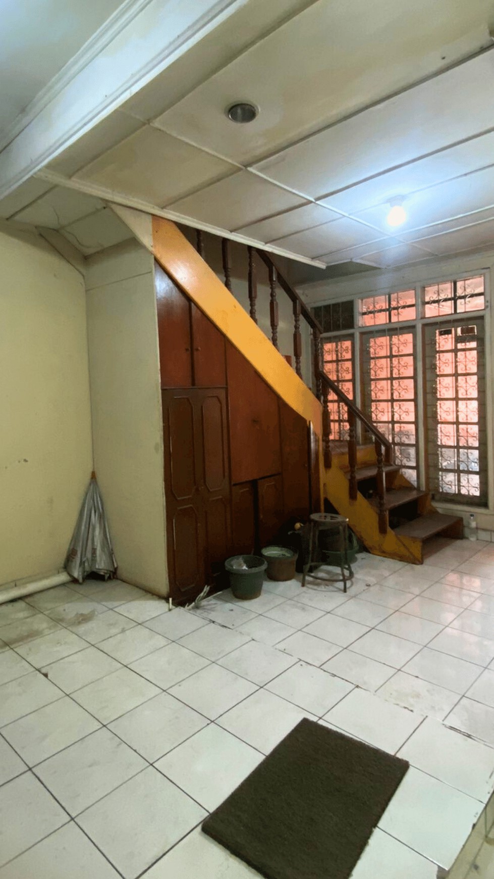 DISEWAKAN RUMAH DI ANTAPANI