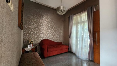 Rumah Siap Huni dengan Ceiling Tinggi dan Lingkungan Asri @Cimandiri, Bintaro