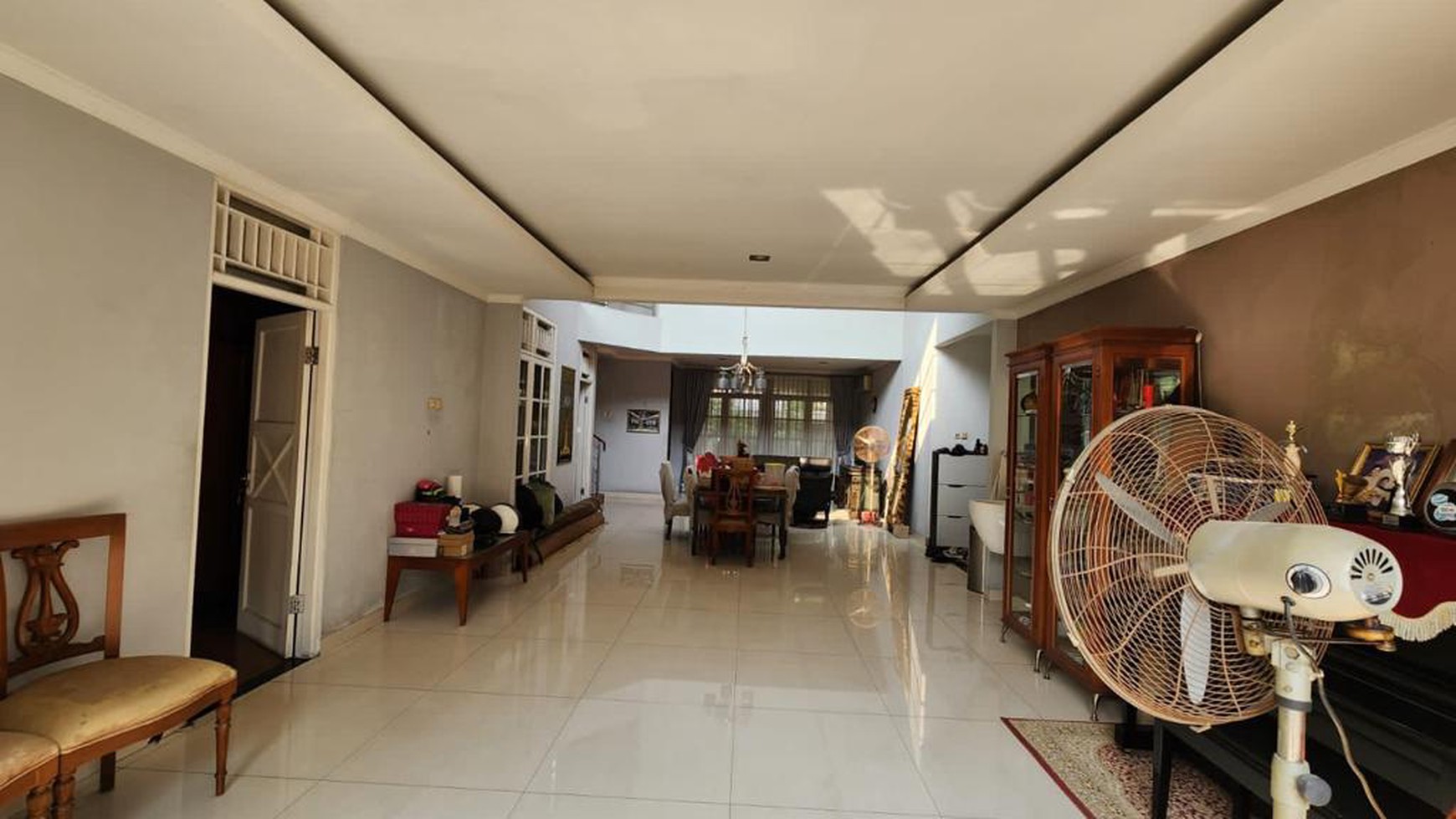 Rumah Siap Huni dengan Ceiling Tinggi dan Lingkungan Asri @Cimandiri, Bintaro