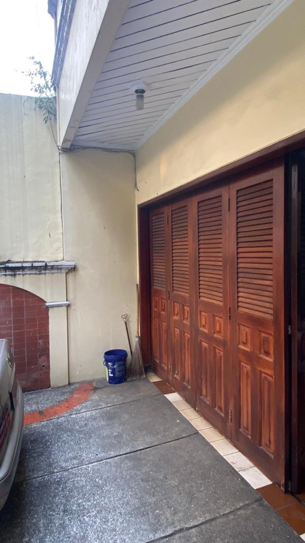 Disewakan rumah 2 Lantai Jalan Panglima Polim Jakarta Selatan