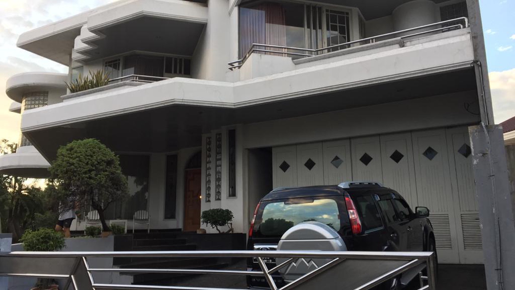 Dijual Rumah Hoek Asri BGV Kelapa Gading