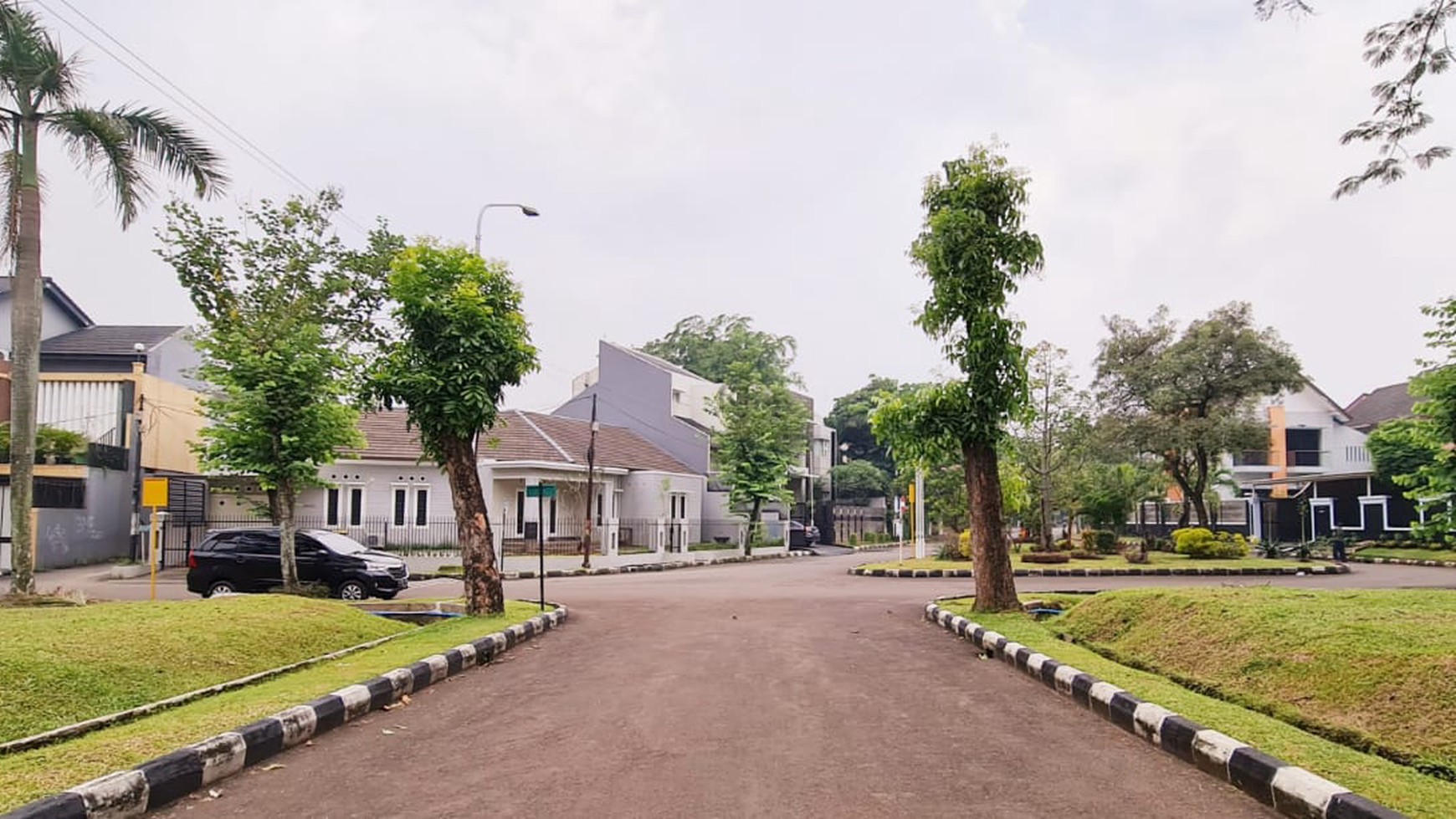 Rumah Baru Bangun Sendiri Halaman Luas Di Cikini Bintaro Jaya