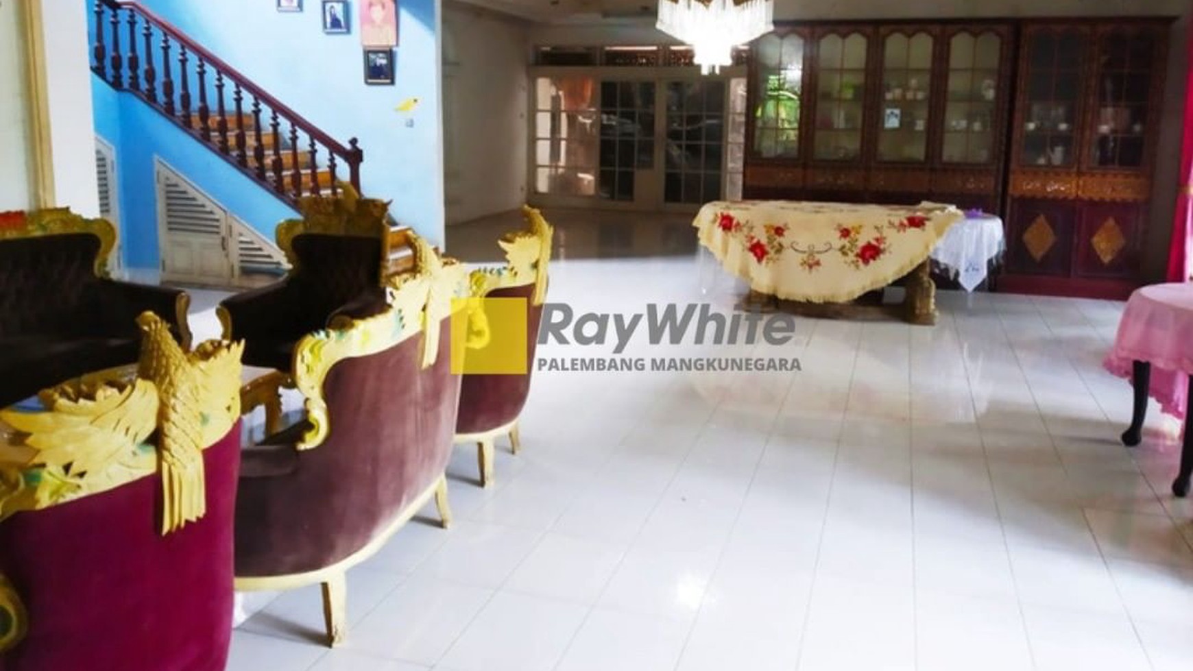 DI JUAL RUMAH TENGAH KOTA 