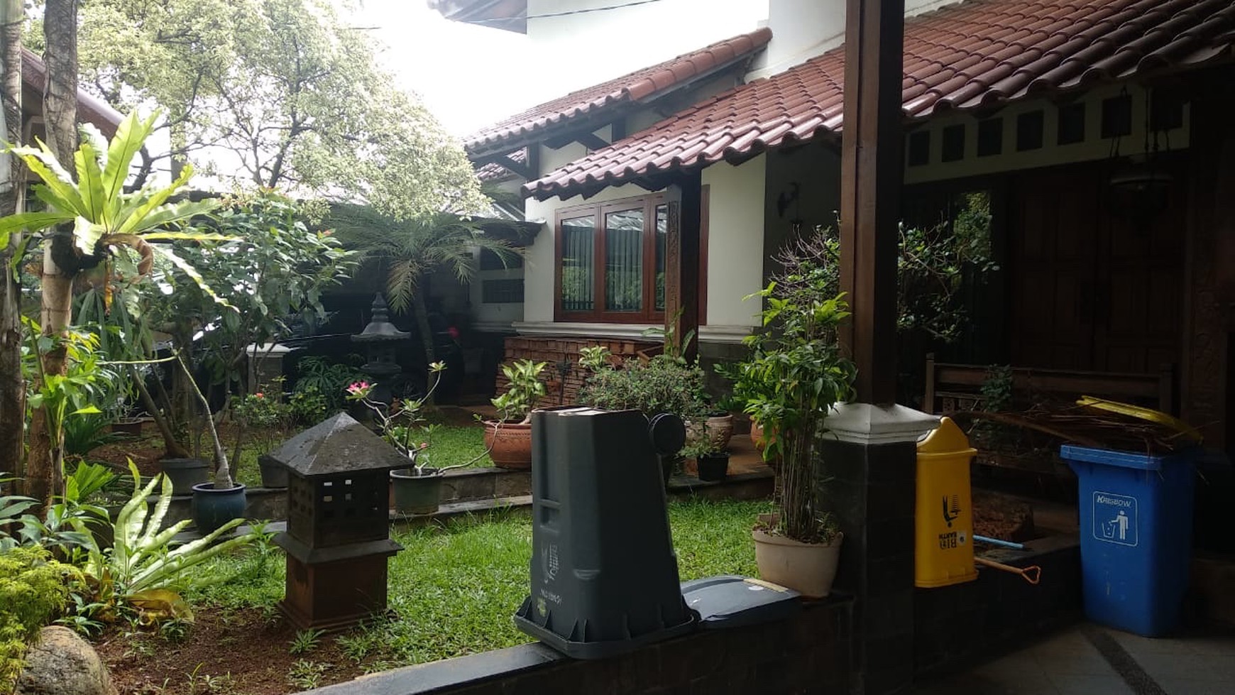 Rumah Di Billymoon, Pondok Kelapa, Jakarta Timur 