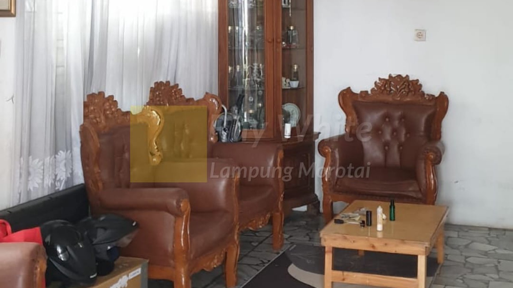 Dijual Rumah Dan Halaman Super Luas tr