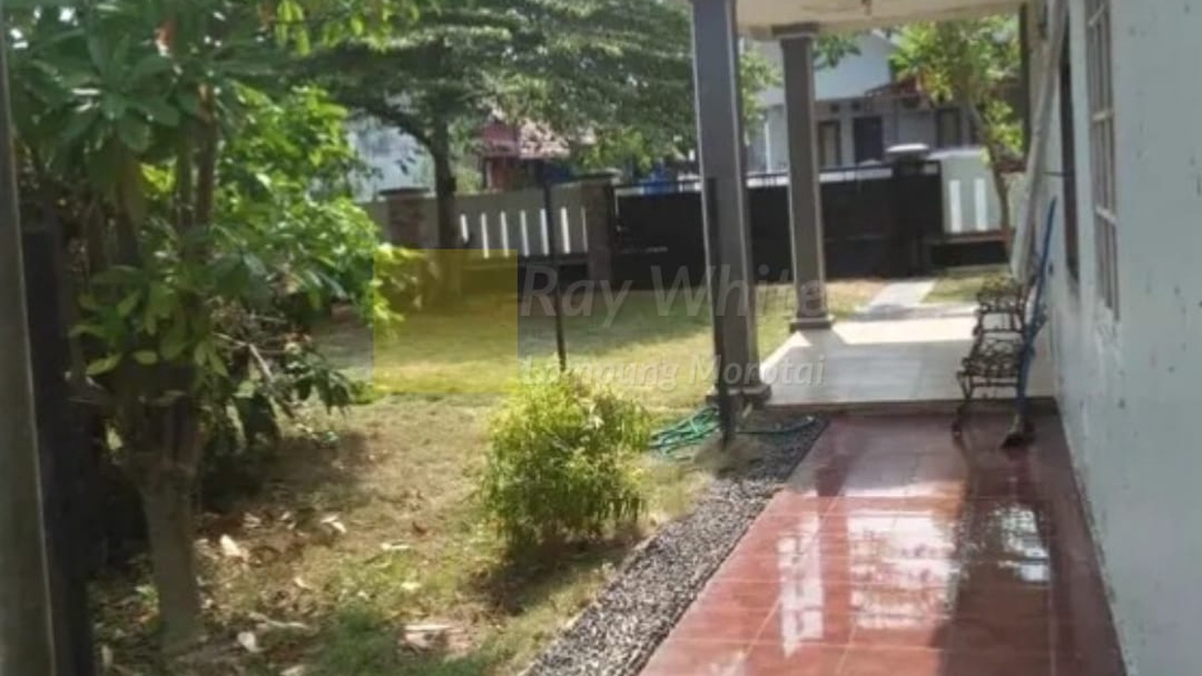 Miliki Rumah dengan Halaman Luas Banget br