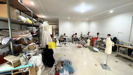 Rumah Eks Kantor Hitung Tanah Saja di Sayap Cipaganti Bandung