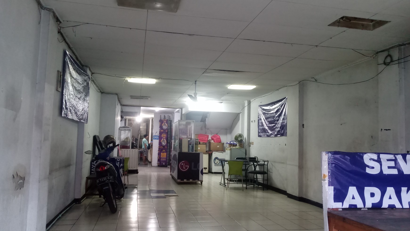 Ruko di jalan Utama peruntukan office / Bank