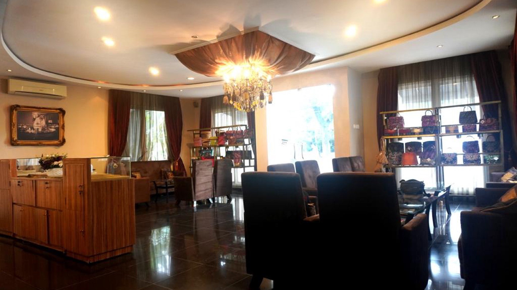 Dijual Rumah Mewah bisa untuk Commercial area Tirtayasa, Kebayoran Baru, Jakarta Selatan
