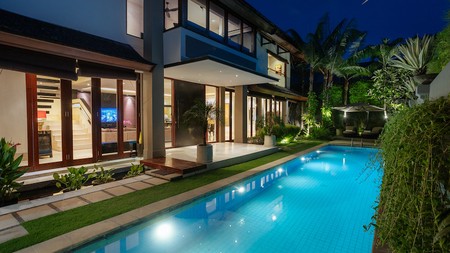 Luxury 3 Bedroom Pool Villa  close to Seminyak Beach