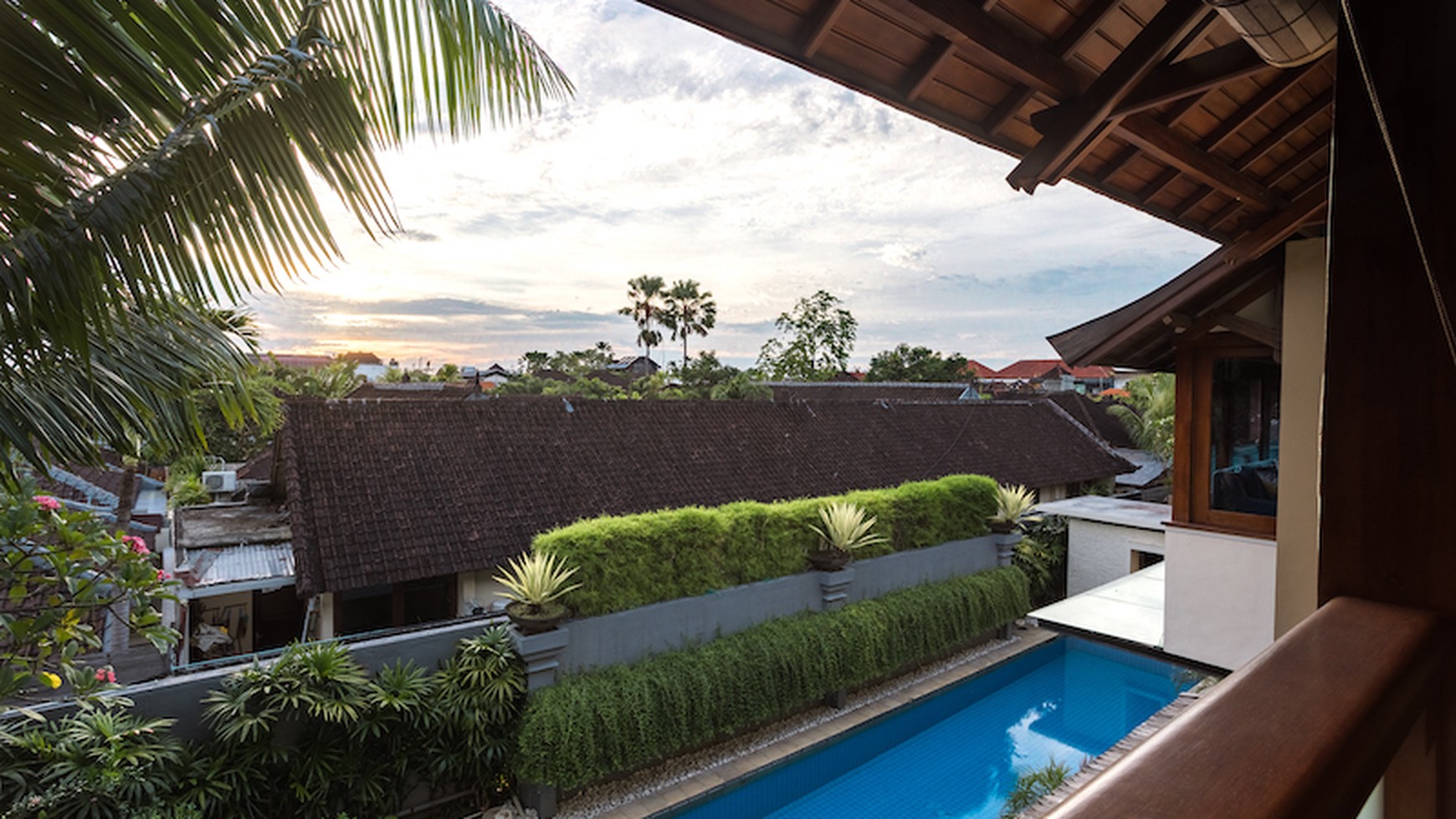 Luxury 3 Bedroom Pool Villa  close to Seminyak Beach