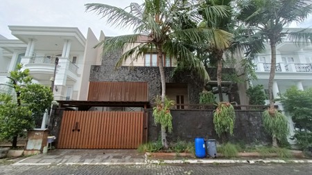 Rumah Balinese Tropical di Villa Permata Gading