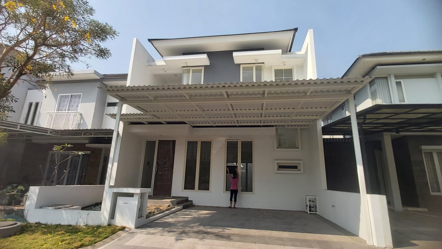 Dijual Rumah Baru Royal Residence Wiyung Surabaya New Baru 2 Lantai  dekat Citraland, Pakuwon Indah, Dian Istana , Wisata Bukit Mas 