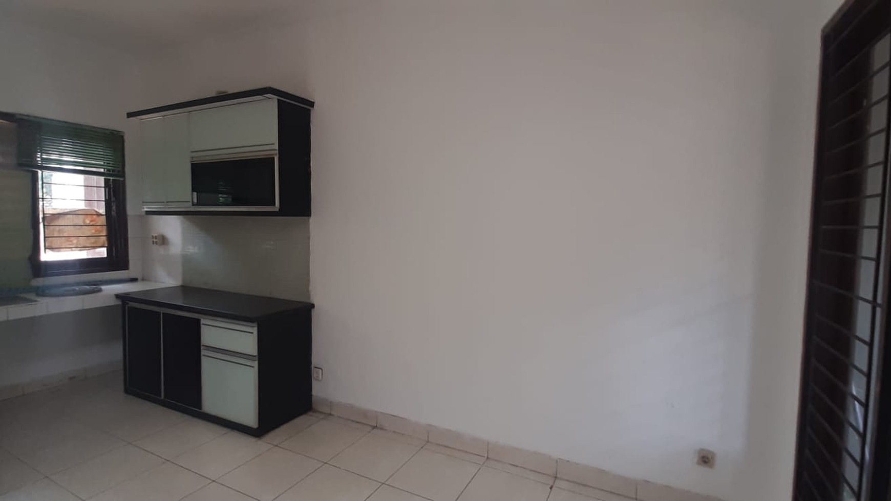 Rumah Siap Huni Diarea Mahagoni Park Graha Bintaro, Nempel Gatte Tol Parigi