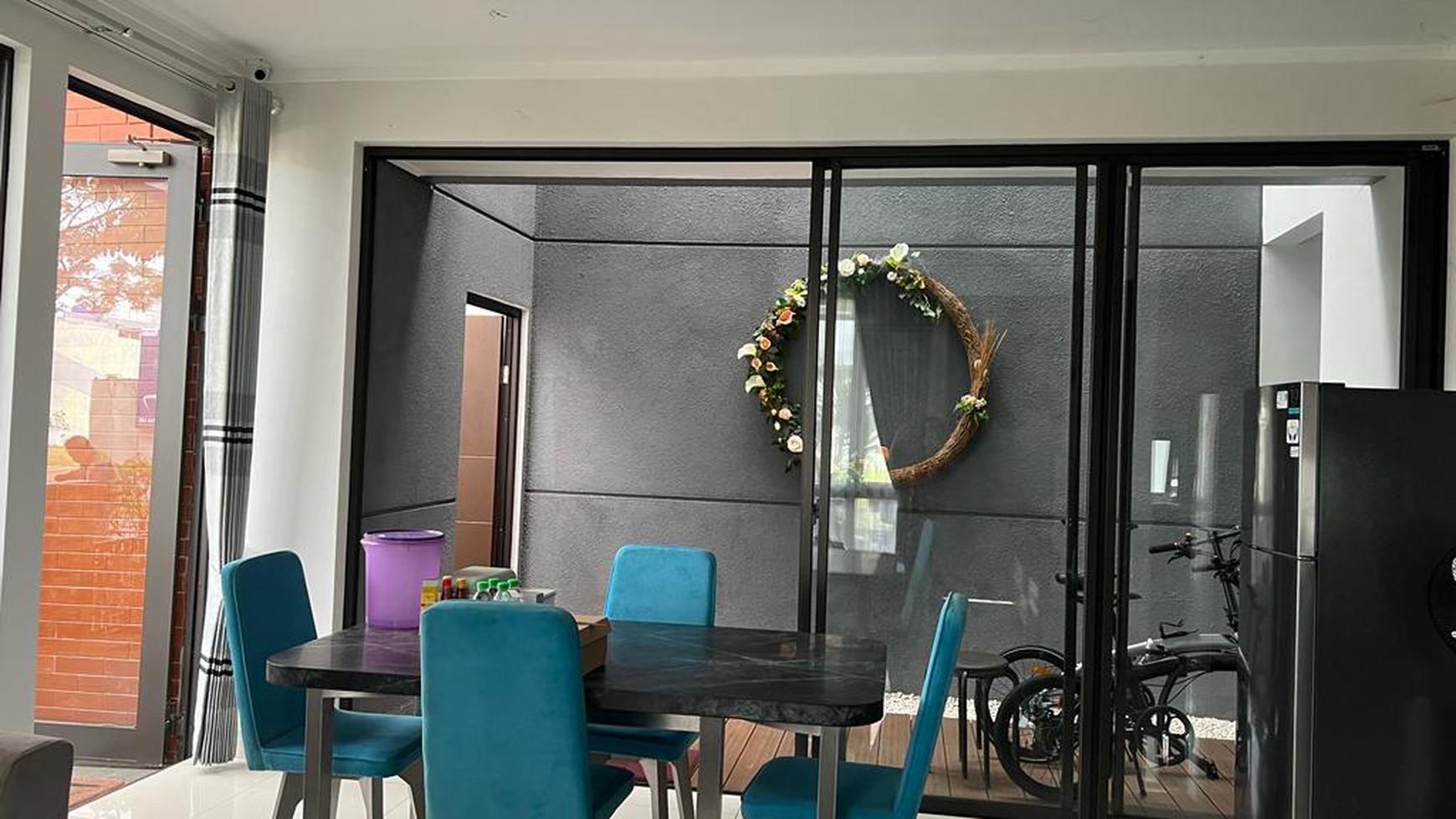 Rumah Minimalis Bintaro Jaya dengan Posisi Hook dan Siap Huni @Kebayoran Harmony