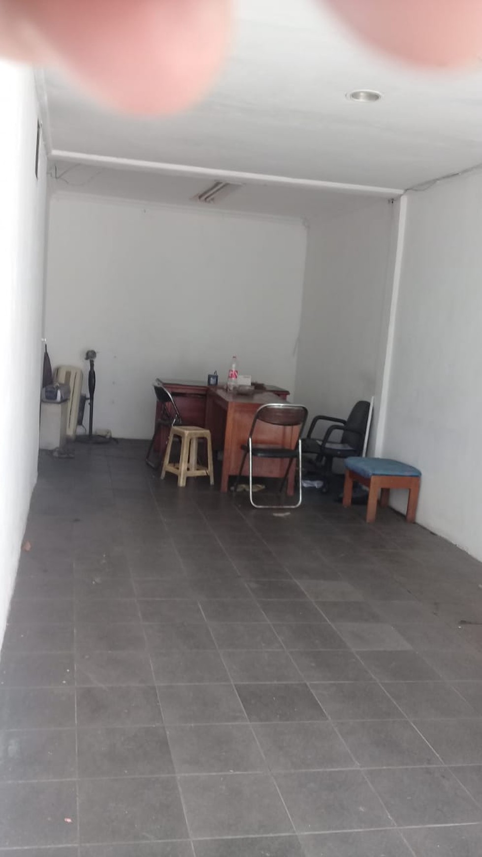 Rumah buat kantor dekat jalan raya