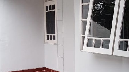 Dijual Rumah Lokasi Bagus di Nusa Loka Bsd City