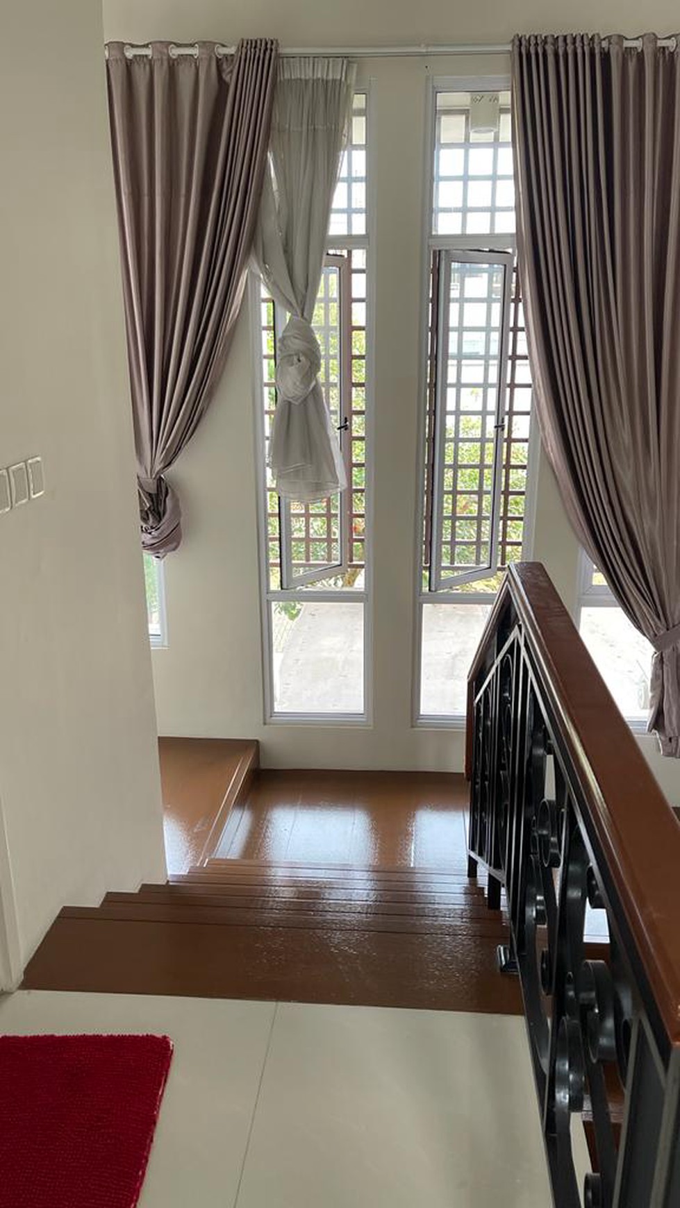 Dijual Rumah Bagus Siap Huni di Greenwich Bsd City