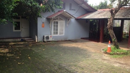 Rumah Hitung Tanah dan Strategis @ Pejaten Barat
