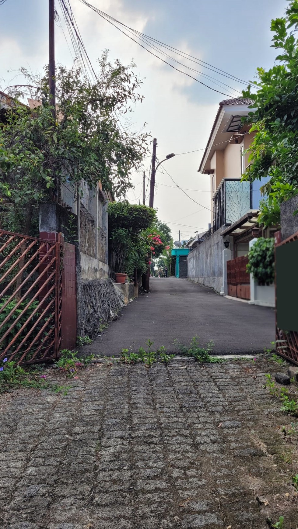 Rumah Hitung Tanah dan Strategis @Jl Rambutan, Pejaten Barat