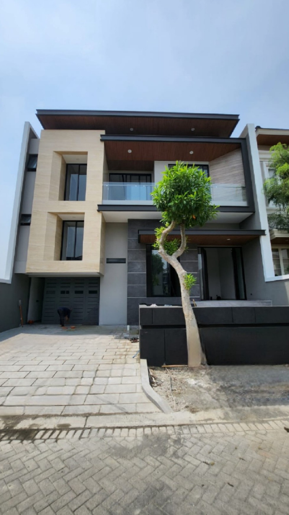 Rumah Waterfront Citraland Surabaya NEW Baru Split Level 5+1 K.Tidur 