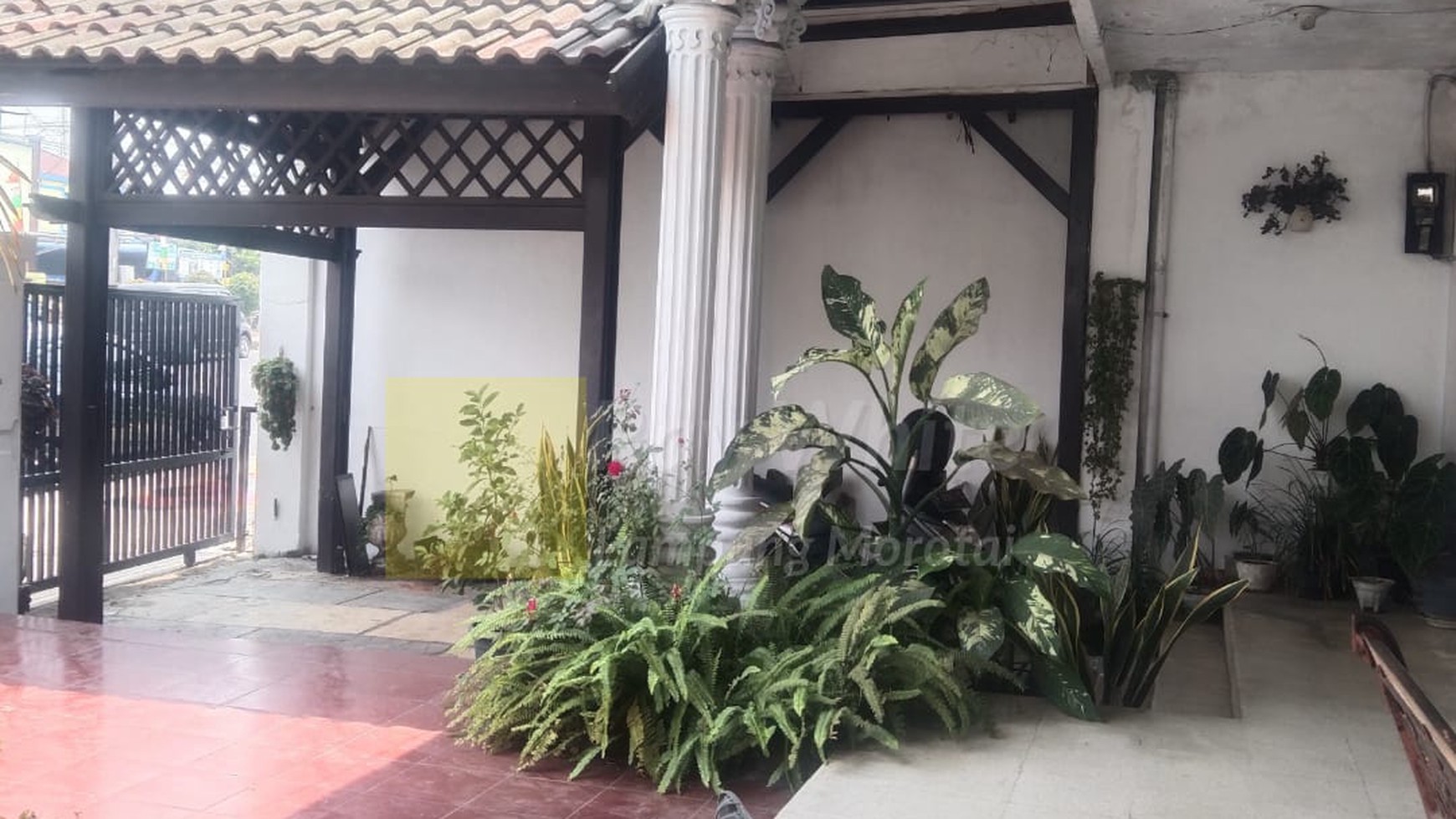 Dijual Rumah Hadap Jalan Aspal hr