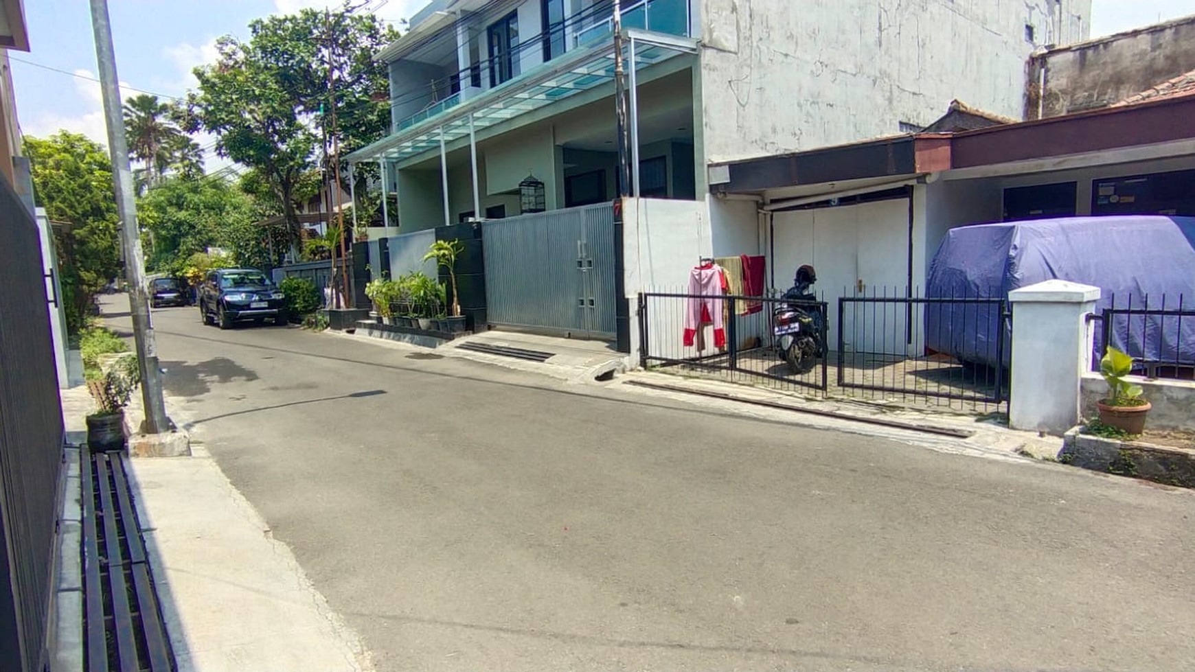 Rumah Hitung Tanah di Sayap Gatot Subroto, Bandung