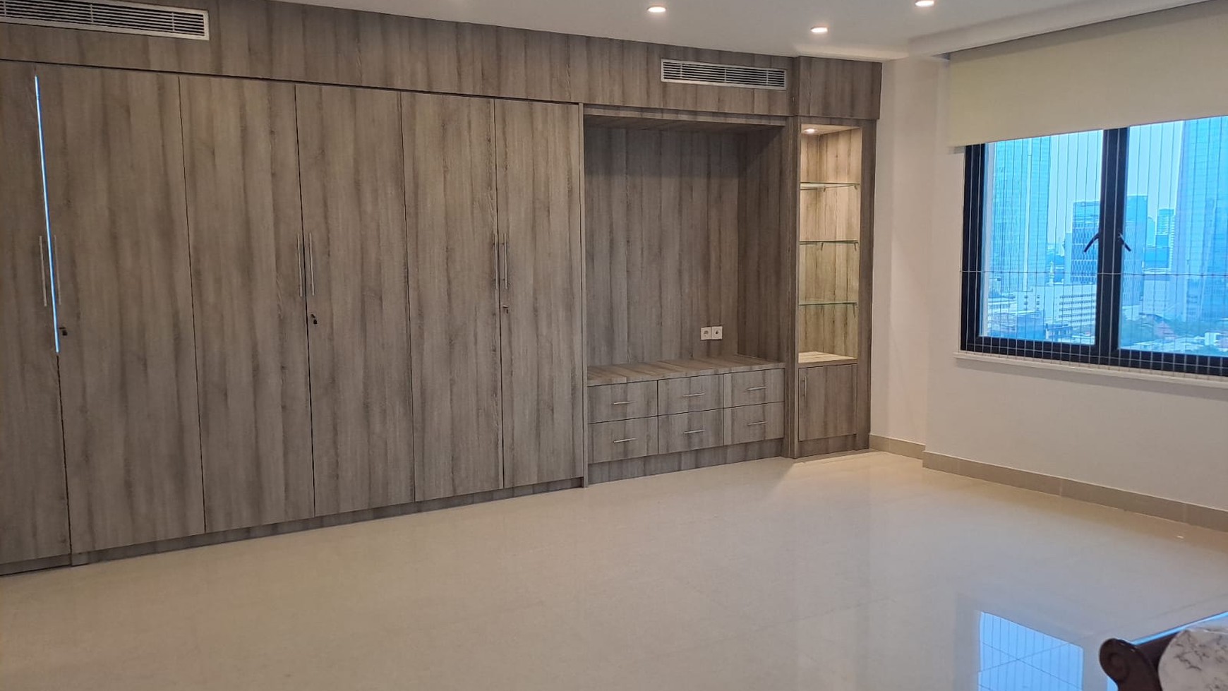 Apartemen Mewah & Strategis Kusuma Chandra SCBD / Luxury Apartment in SCBD Sudirman Jakarta 