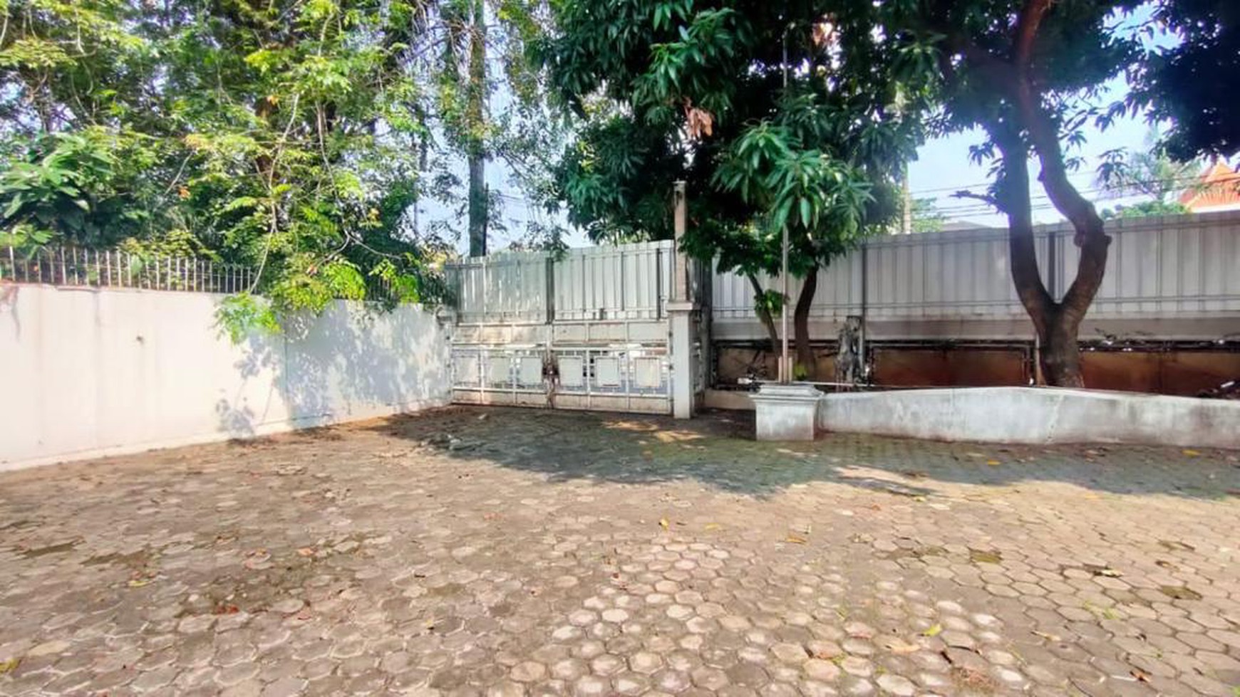 Rumah Bangunan Lama Area Pondok Indah